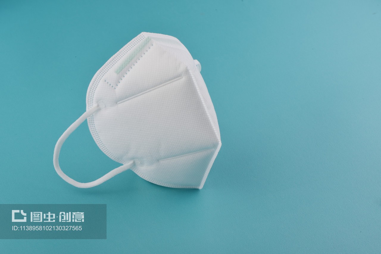 守护健康的蓝色屏障 医用口罩的科学与意义